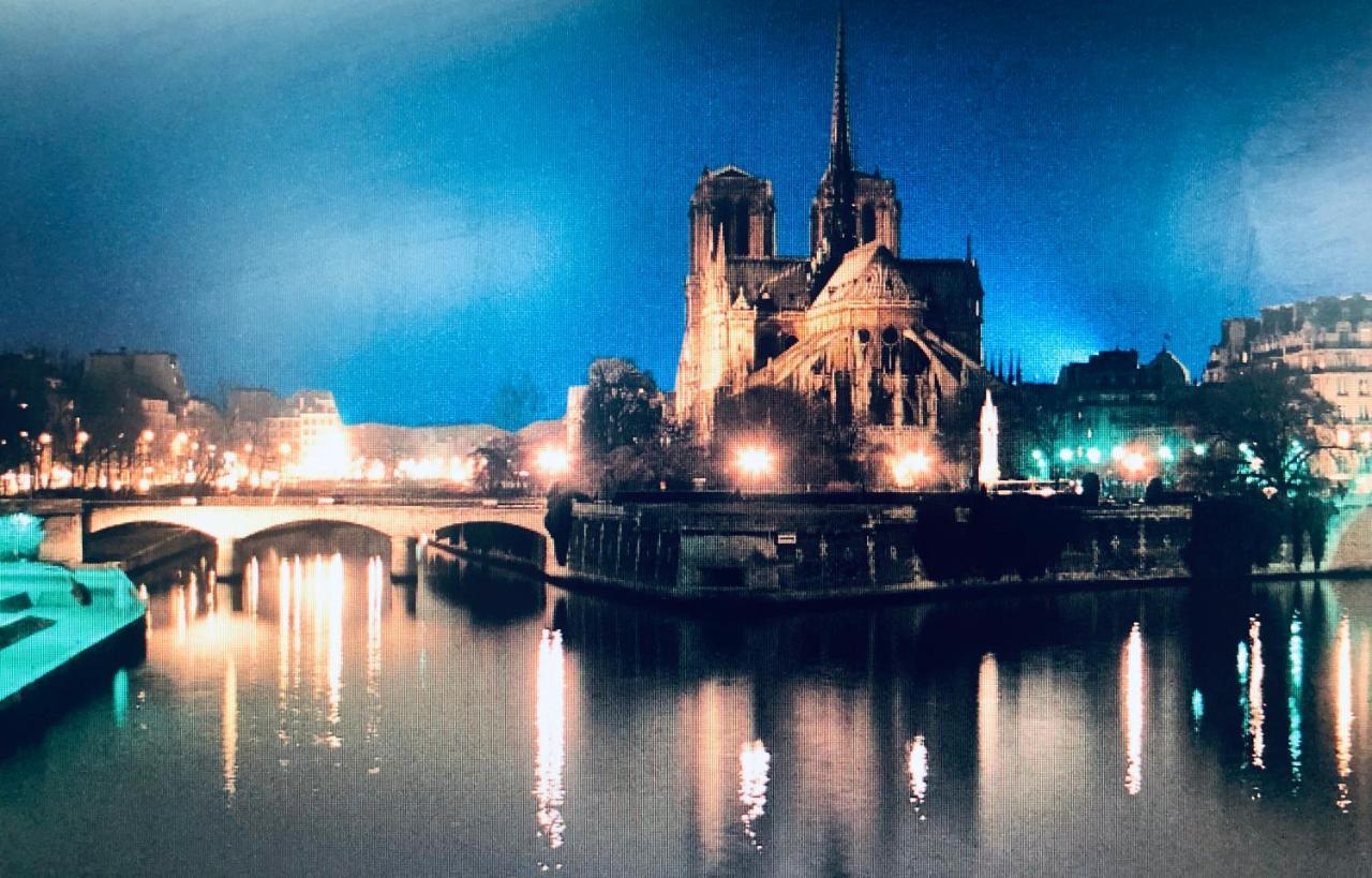 Arc De Triomphe - Foch Palace Parigi Esterno foto